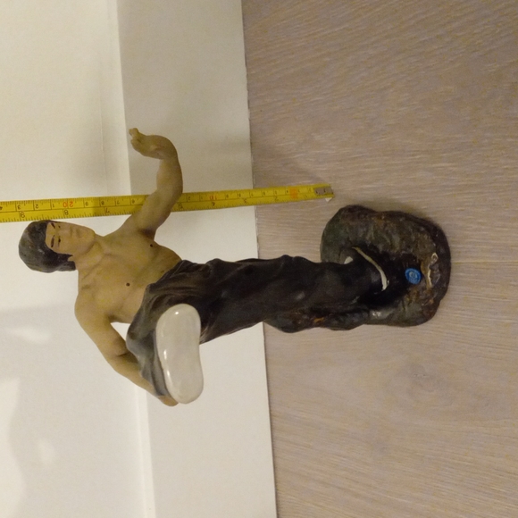 Bruce Lee hand sculpted sculptures figures - Picture 9 of 16
